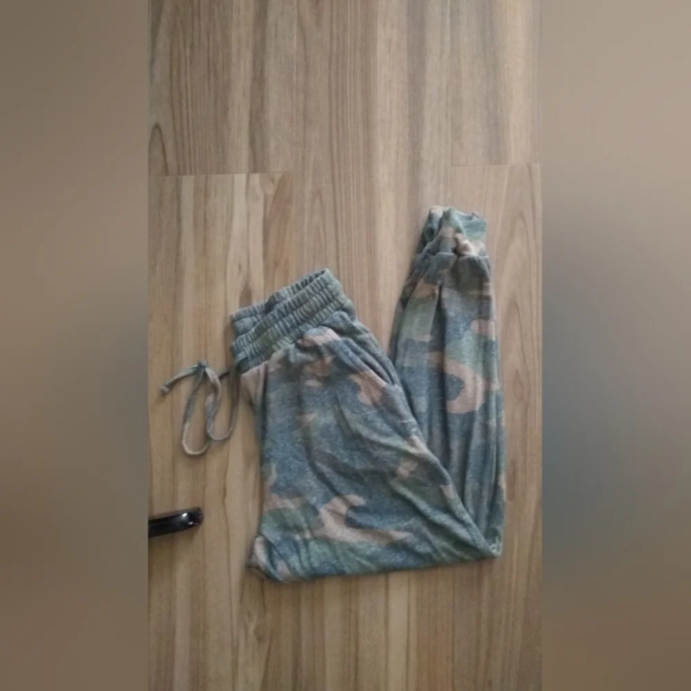 NY& Co.Matching Set Camouflage Knit Cardigan Matching Set